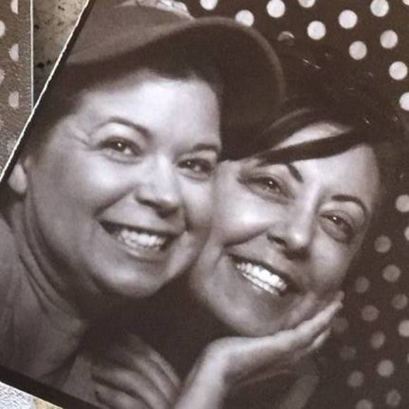 Meet your Posher, Robyn - Picture 1 of 1